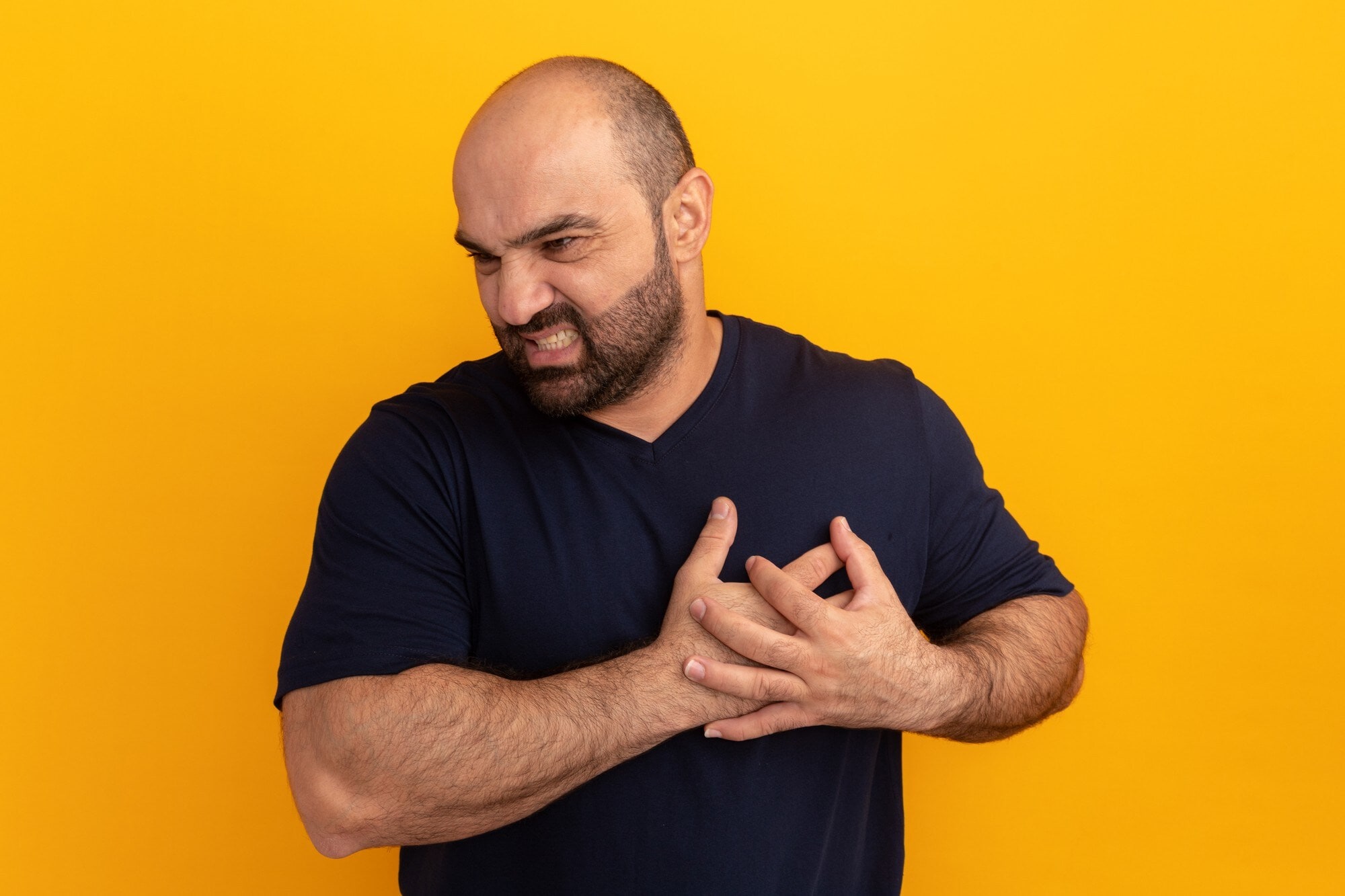 Blocked arteries can cause chest pain. (Freepik) Blocked arteries can cause chest pain. (Freepik)