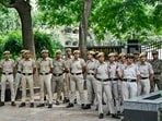 Three people were arrested by Delhi Police for allegedly posing as fake CBI officers. Three people were arrested by Delhi Police for allegedly posing as fake CBI officers.