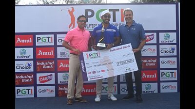 The 28-year-old Chandigarh resident Yuvraj (63-67-61-65), also the winner in Mysuru last week, thus registered back-to-back titles and took a commanding lead in the PGTI Order of Merit after picking up the winning cheque worth ₹15 lakh. (HT File) The 28-year-old Chandigarh resident Yuvraj (63-67-61-65), also the winner in Mysuru last week, thus registered back-to-back titles and took a commanding lead in the PGTI Order of Merit after picking up the winning cheque worth ₹15 lakh. (HT File)