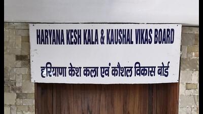 The presence of senior IAS and HCS officers and frequent police visits to the building for government work did not deter the fraudulent operation, which targeted foreign nationals. (HT Photo) The presence of senior IAS and HCS officers and frequent police visits to the building for government work did not deter the fraudulent operation, which targeted foreign nationals. (HT Photo)