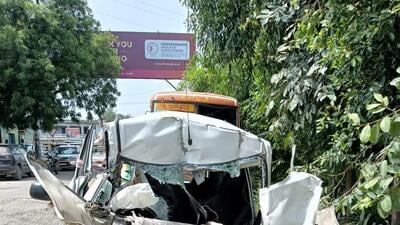 Three men died after a car packed with six friends crashed into a truck from behind on the Eastern Peripheral Expressway (EPE) under the jurisdiction of Dadri police station in Greater Noida late Thursday night, on Friday. (HT/PHOTO) Three men died after a car packed with six friends crashed into a truck from behind on the Eastern Peripheral Expressway (EPE) under the jurisdiction of Dadri police station in Greater Noida late Thursday night, on Friday. (HT/PHOTO)