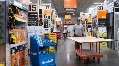 Home Depot reported comparable sales growth of 1% in the latest quarter. Home Depot reported comparable sales growth of 1% in the latest quarter.