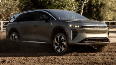 Powered by two integrated drive units producing a combined 828 hp and 909 lb-ft, the Lucid Gravity Grand Touring can accelerate to 60 mph in just 3.4 seconds, according to the company.