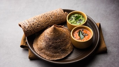 Instead of refined flours and grains, choose whole grains like millets to make your favourite Indian dishes, such as dosa. (Shutterstock) Instead of refined flours and grains, choose whole grains like millets to make your favourite Indian dishes, such as dosa. (Shutterstock)