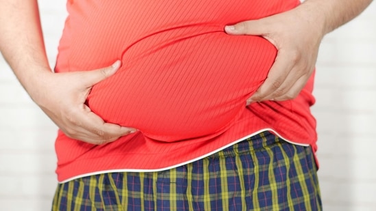 Consuming iced coffee on an empty stomach can lead to bloating. (Pexel)