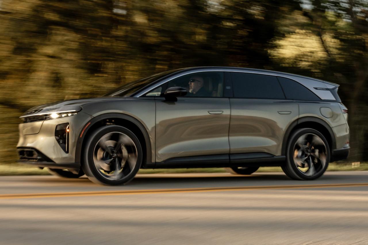 An SUV That Rides Like a Dream—for Audiophiles