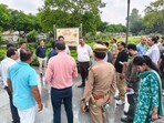 LDA vice-chairman Prathamesh Kumar and other officials inspecting the Heritage Zone. (HT )