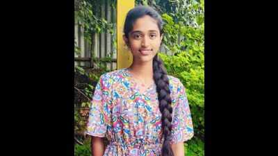 Shravani Tonage, Class 10 student of Chhatrapati Shahu Maharaj English Medium School in Kasarwadi, run by the Pimpri-Chinchwad Municipal Corporation, has achieved a remarkable feat of securing admission to renowned United World College (UWC) Robert Bosch College in Germany. (HT) Shravani Tonage, Class 10 student of Chhatrapati Shahu Maharaj English Medium School in Kasarwadi, run by the Pimpri-Chinchwad Municipal Corporation, has achieved a remarkable feat of securing admission to renowned United World College (UWC) Robert Bosch College in Germany. (HT)