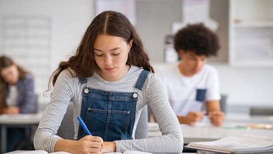 Take learning at a healthy pace, instead of cramming word-for-word. (Shutterstock)