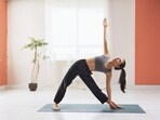 Yoga helps to improve athletes' flexibility, strengthen muscles and joints, and prevent injuries. Yoga helps to improve athletes' flexibility, strengthen muscles and joints, and prevent injuries.