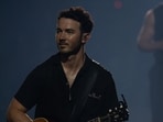 Fans loved Kevin Jonas' solo performance. Fans loved Kevin Jonas' solo performance.