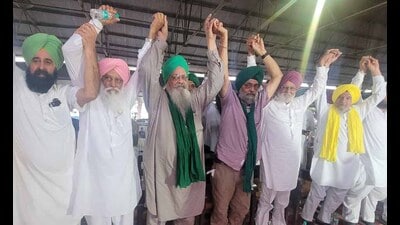 Samyukta Kisan Morcha (SKM) leaders during an event in Samrala on Sunday. (HT photo)