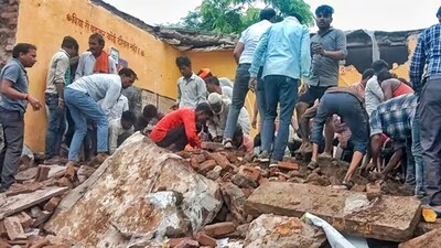 Neighbours rushed to the house for rescue, found the couple buried under stone slabs. (PTI file) (HT_PRINT)