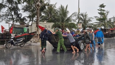 The storm, packing winds of up to 149 kph (93 mph), was about 500 km (300 miles) off Vietnam's central coast at 0600 GMT, moving west at 20 kph. (AP/Representational Image) The storm, packing winds of up to 149 kph (93 mph), was about 500 km (300 miles) off Vietnam's central coast at 0600 GMT, moving west at 20 kph. (AP/Representational Image)