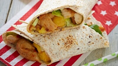 An NY woman claims she found a human fingertip in a chicken wrap (Representational image) An NY woman claims she found a human fingertip in a chicken wrap (Representational image)