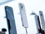 iPhone 16 series could support up to 25W wireless charging from third-party MagSafe chargers. iPhone 16 series could support up to 25W wireless charging from third-party MagSafe chargers.
