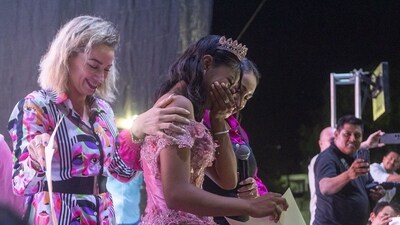 Isela Anahí Santiago Morales gets the quinceañera of her dreams. (X/@ElSoldeSanLuis)