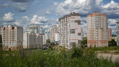 Bengaluru’s housing market is seeing sharp price hikes in IT hubs like Varthur and Sarjapur, leaving buyers split between under-construction and ready-to-move homes. (Representational Image) (Unsplash ) Bengaluru’s housing market is seeing sharp price hikes in IT hubs like Varthur and Sarjapur, leaving buyers split between under-construction and ready-to-move homes. (Representational Image) (Unsplash )