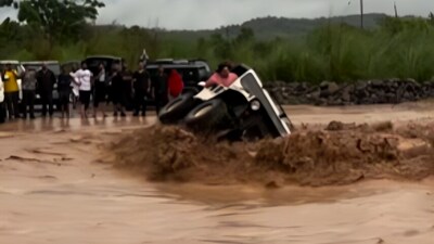 A vehicle overturned in raging waters at an offroad track. (Instagram/aaruksh) A vehicle overturned in raging waters at an offroad track. (Instagram/aaruksh)
