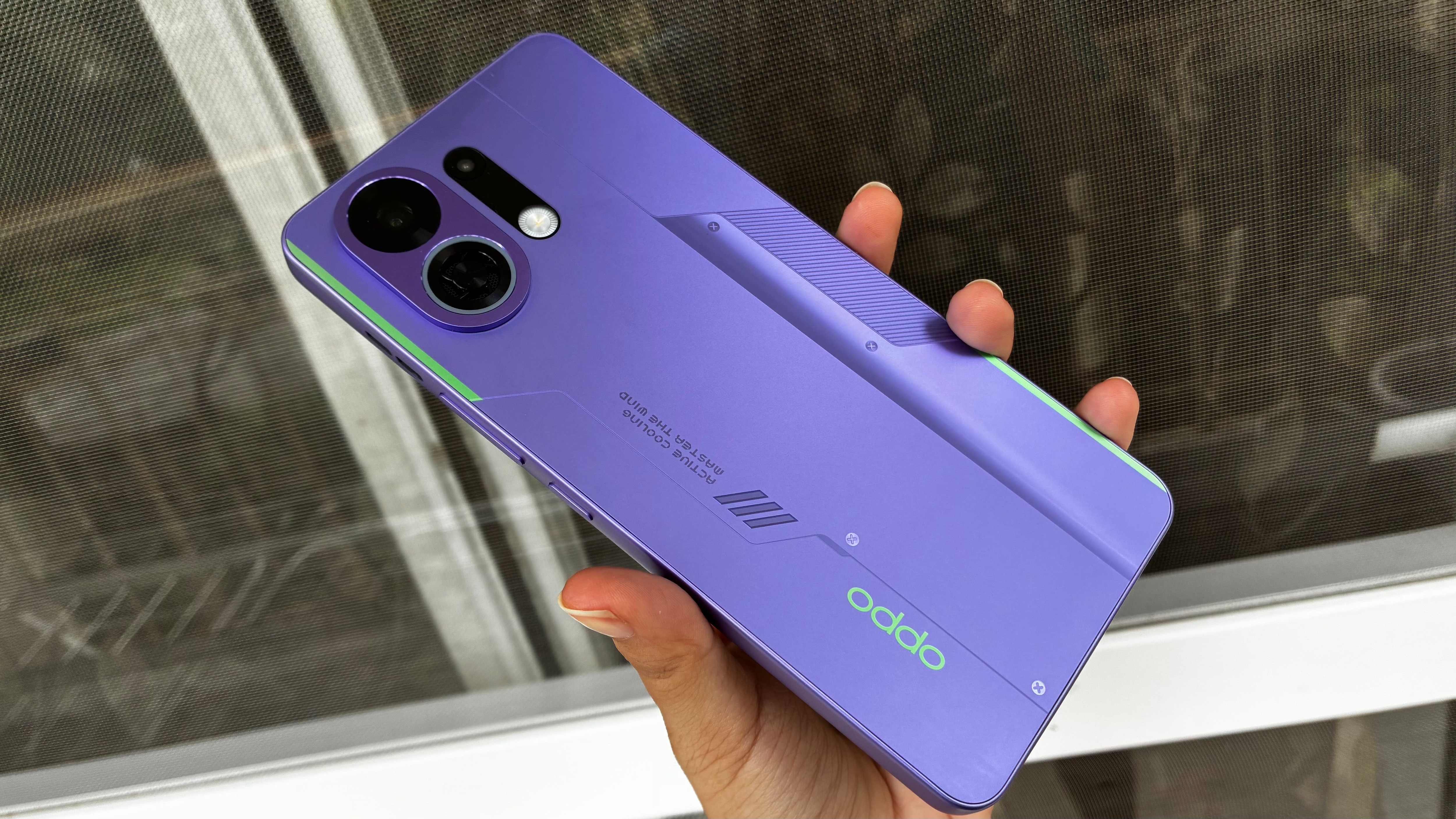 Oppo K13 Turbo Pro 5G flaunts a racing-inspired design with a cooling fan. (Aishwarya Panda-HT) Oppo K13 Turbo Pro 5G flaunts a racing-inspired design with a cooling fan. (Aishwarya Panda-HT)