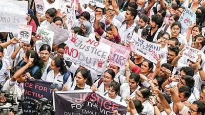 Doctors and medical students during a protest at the RG Kar Medical College and Hospital, in Kolkata, in August 2024. (PTI File Photo)