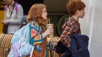 The Weasley family steps out. (X/@hpharrypotterbr)