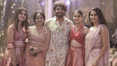 Nagarjuna with Priya Varrier, Mamitha Baiju, Anaswara Rajan and Deepti Sati at an event. Nagarjuna with Priya Varrier, Mamitha Baiju, Anaswara Rajan and Deepti Sati at an event.