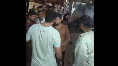 Bengaluru police have booked the miscreants under various sections of the Bharatiya Nyaya Sanhita for assaulting the agency workers. (Screengrab/X) Bengaluru police have booked the miscreants under various sections of the Bharatiya Nyaya Sanhita for assaulting the agency workers. (Screengrab/X)