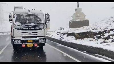 The Zanskar valley wears a white mantle. Ladakh witnessed first major snowfall in August while moderate rains lashed Kashmir valley on Tuesday. Officials said that widespread snowfall was recorded in parts of Ladakh, including Leh, Kargil and Drass. The (HT Photo) The Zanskar valley wears a white mantle. Ladakh witnessed first major snowfall in August while moderate rains lashed Kashmir valley on Tuesday. Officials said that widespread snowfall was recorded in parts of Ladakh, including Leh, Kargil and Drass. The (HT Photo)