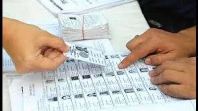 The draft provisional voter list will be published on December 5. (For representation)