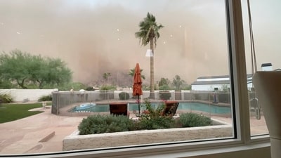 &nbsp;The city's international airport reported flight delays due to the storm in the southwestern state of Arizona. The dust could potentially affect more than two million people, according to a warning issued by the Phoenix chapter of the National Weather Service. (Melissa Levick via REUTERS)