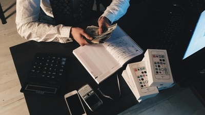 Divided opinions arise online regarding a man's financial strain as the sole breadwinner. Divided opinions arise online regarding a man's financial strain as the sole breadwinner.