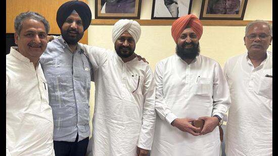 (From left) Congress leaders Vijay Inder Singla, Amarinder Singh Raja Warring, Charanjit Singh Channi, Partap Singh Bajwa with party’s Punjab in-charge Bhupesh Baghel in New Delhi. (Sourced)