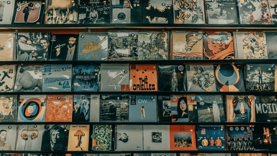 AI-created songs spark ethical questions about identity and creativity in music (Unsplash)