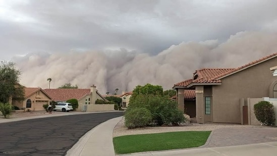 Gregory E. Roybal, an airport spokeswoman, reported that the airport was facing delays of up to 30 minutes late Monday night as workers evaluated any damage or roof leaks.(X@theinformant_x)