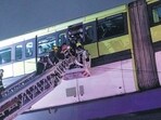 Mumbai, India. August 19, 2025: The monorail was stranded between Bhakti Park and Mysore Colony Station due to heavy rain. The Mumbai fire brigade rescued 200 passengers safely. Mumbai, India. August 19, 2025. (Photo by Raju Shinde/HT Photo) (Raju Shinde)