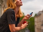 Doctor reveals that vaping is not a safer alternative to smoking.