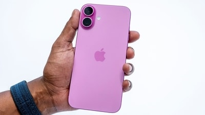 With pre-orders opening on 12 September, decision time is approaching fast. Whether to wait for the iPhone 17 or jump on the iPhone 16 deal will ultimately depend on individual priorities. (Bloomberg) With pre-orders opening on 12 September, decision time is approaching fast. Whether to wait for the iPhone 17 or jump on the iPhone 16 deal will ultimately depend on individual priorities. (Bloomberg)