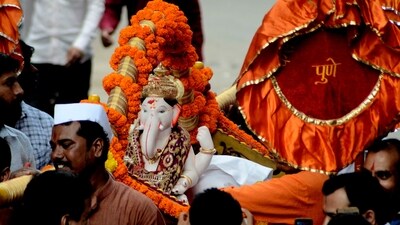 Celebrated across the country, the festival sees lakhs of devotees gathering in temples and pandals to seek blessings from Lord Ganesh. (HT File Photo) Celebrated across the country, the festival sees lakhs of devotees gathering in temples and pandals to seek blessings from Lord Ganesh. (HT File Photo)