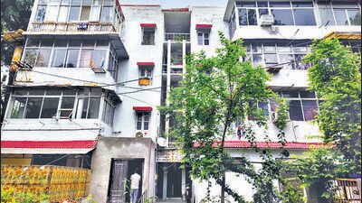 In the late 1970s and 1980s, flats made by the Delhi Development Authority (DDA) symbolised a new promise for middle-class Indians: the first wave of affordable, planned housing in a city that was only beginning its population surge. (HT) In the late 1970s and 1980s, flats made by the Delhi Development Authority (DDA) symbolised a new promise for middle-class Indians: the first wave of affordable, planned housing in a city that was only beginning its population surge. (HT)