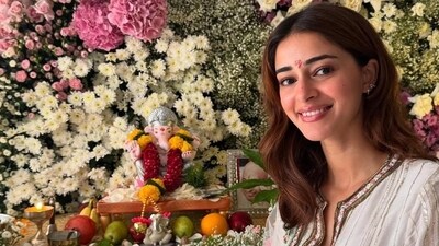 Ananya Panday welcomed bappa at her new residence. Ananya Panday welcomed bappa at her new residence.
