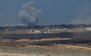Smoke rises from Gaza after an explosion as seen from the Israeli side of the border, August 25, 2025. (REUTERS) Smoke rises from Gaza after an explosion as seen from the Israeli side of the border, August 25, 2025. (REUTERS)