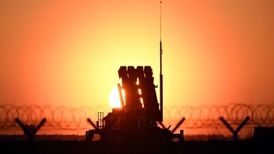 Mr Trump is letting Russia pursue maximalist goals while it pounds Ukraine: a strategy that Mao called “talking while fighting”. Mr Trump is letting Russia pursue maximalist goals while it pounds Ukraine: a strategy that Mao called “talking while fighting”.