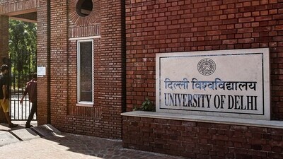DUSU Polls 2025: The Students' Federation of India (SFI) and the All India Students' Association (AISA) have announced an alliance for the upcoming Delhi University Students' Union elections. (File Photo) DUSU Polls 2025: The Students' Federation of India (SFI) and the All India Students' Association (AISA) have announced an alliance for the upcoming Delhi University Students' Union elections. (File Photo)