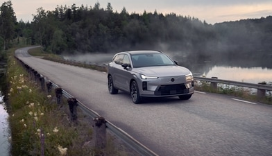 The Volvo XC70 comes with a strong hybrid powertrain that enables an electric driving range of over 200 km. The Volvo XC70 comes with a strong hybrid powertrain that enables an electric driving range of over 200 km.