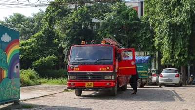A police official outside RRMR SKV Hauz Rani School after a bomb threat, at Malviya Nagar, in Delhi, on Aug 20 (PTI) A police official outside RRMR SKV Hauz Rani School after a bomb threat, at Malviya Nagar, in Delhi, on Aug 20 (PTI)