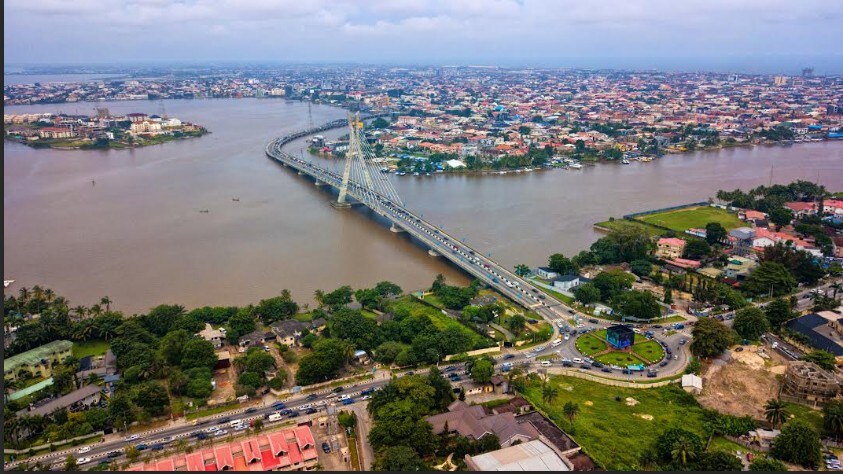 A view of Lagos (Shutterstock) A view of Lagos (Shutterstock)
