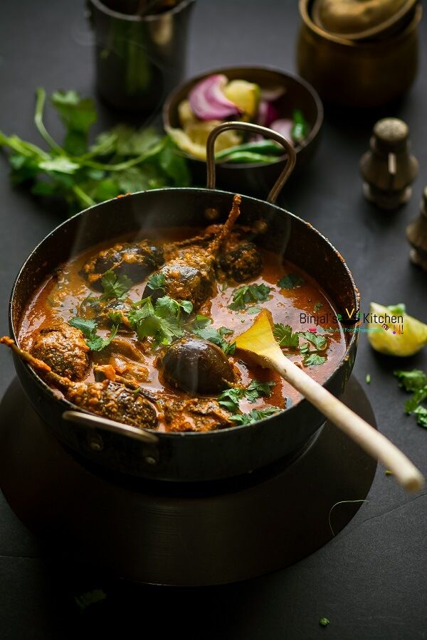 Bharli Vangi (Stuffed Eggplant Curry) Bharli Vangi (Stuffed Eggplant Curry)