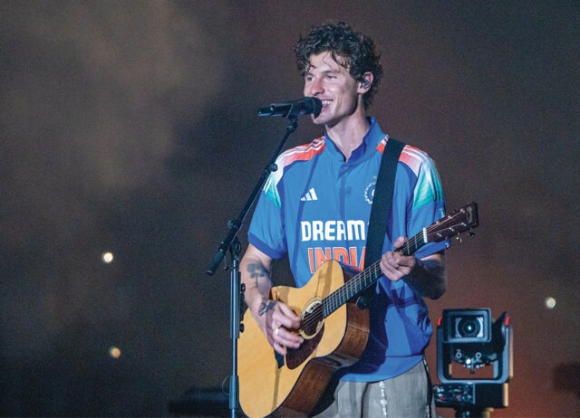 Shawn Mendes performed in Mumbai this year. Shawn Mendes performed in Mumbai this year.