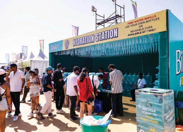 At Lollapalooza, organisers gave out water to dehydrated festival goers for free. At Lollapalooza, organisers gave out water to dehydrated festival goers for free.